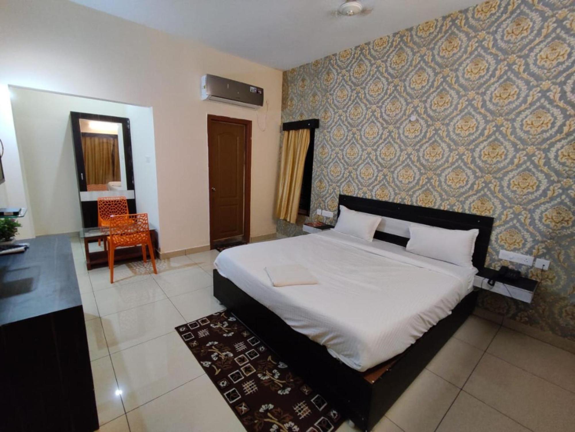 Goroomgo Blue Bell Bhubaneswar - Well Decorated Room -Wifi And Parking Facilities Available 외부 사진