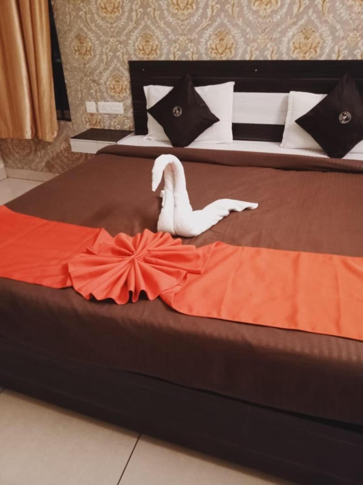 Goroomgo Blue Bell Bhubaneswar - Well Decorated Room -Wifi And Parking Facilities Available 외부 사진