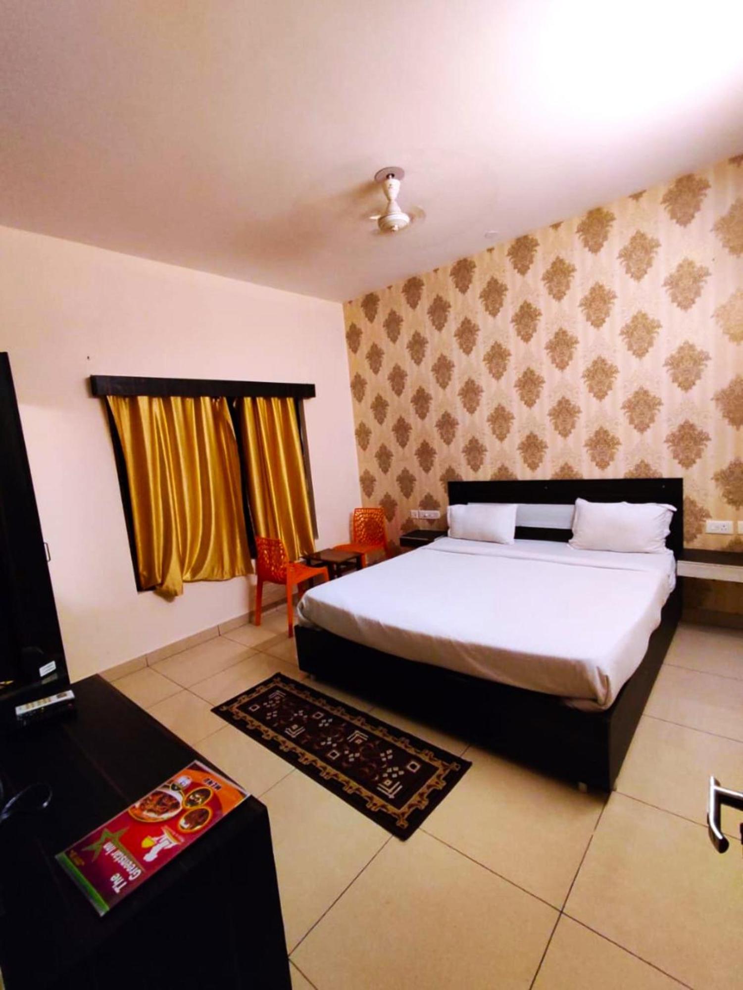 Goroomgo Blue Bell Bhubaneswar - Well Decorated Room -Wifi And Parking Facilities Available 외부 사진
